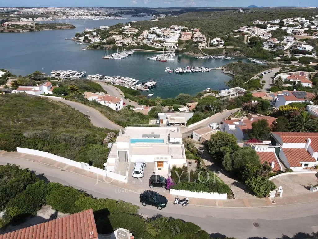 Õhuvaade - Luxury Villa with Private Moorings in Cala Llonga