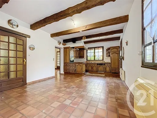 Cuisine - Villa Rénovée avec Atelier à Bagnols-sur-Cèze