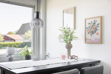 Söögituba - Modernised 2nd Floor Flat with Balcony in Central Location