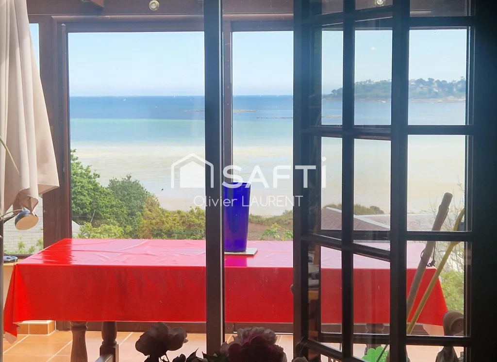 Terrasse - Maison Traditionnelle avec Vue Mer à Trélévern