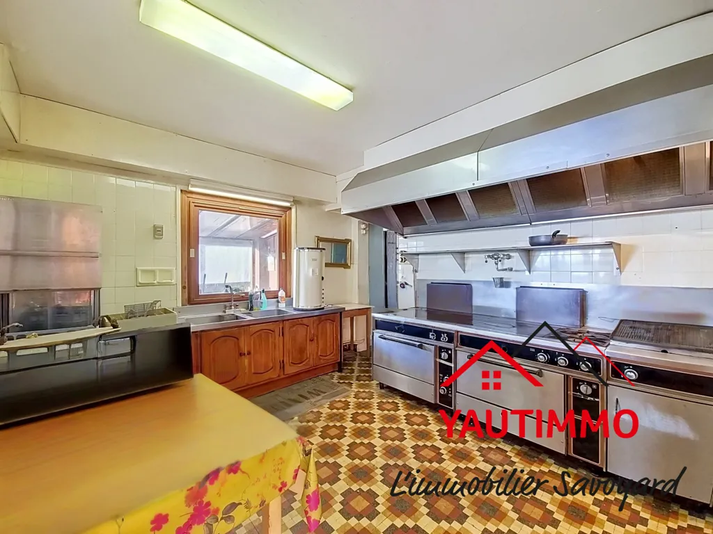 Köök - Rare Property with Panoramic View in Lucinges