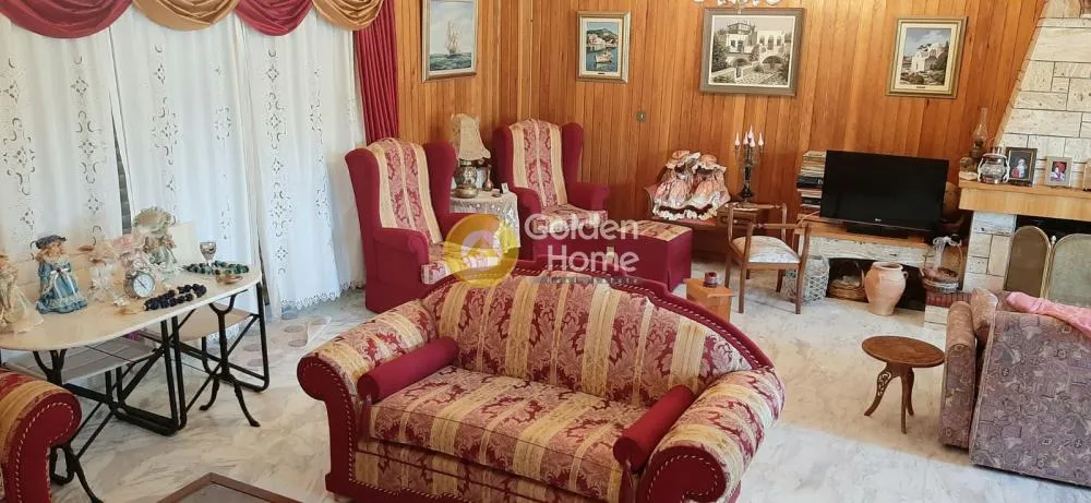 10-room house in GR