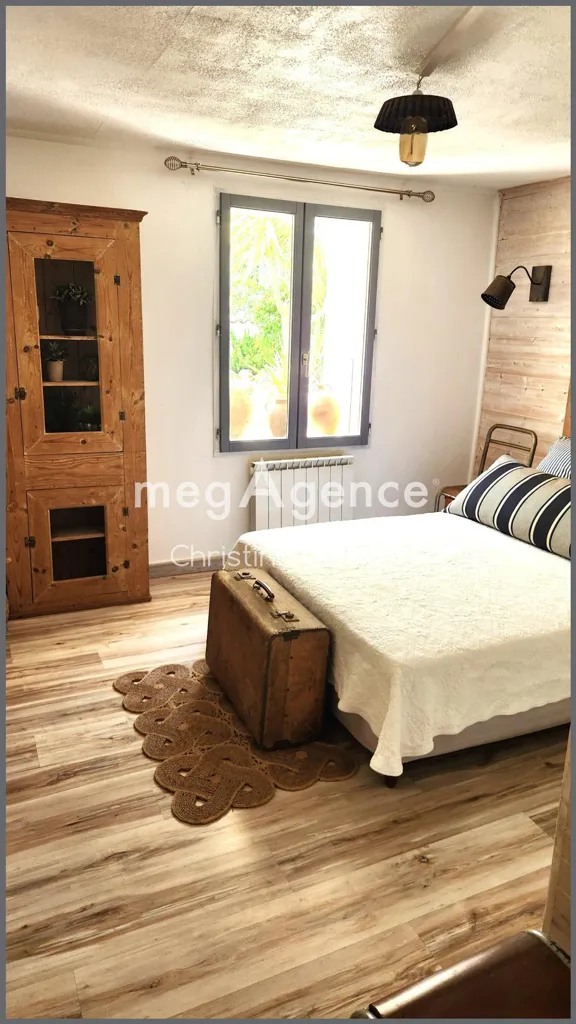 Chambres - Ensemble de deux maisons charentaises avec piscine à Soulignonne