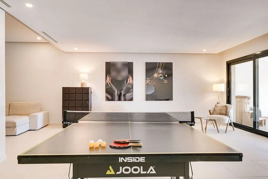 Rooms - Chalet with Pool and Terrace in Sotogrande