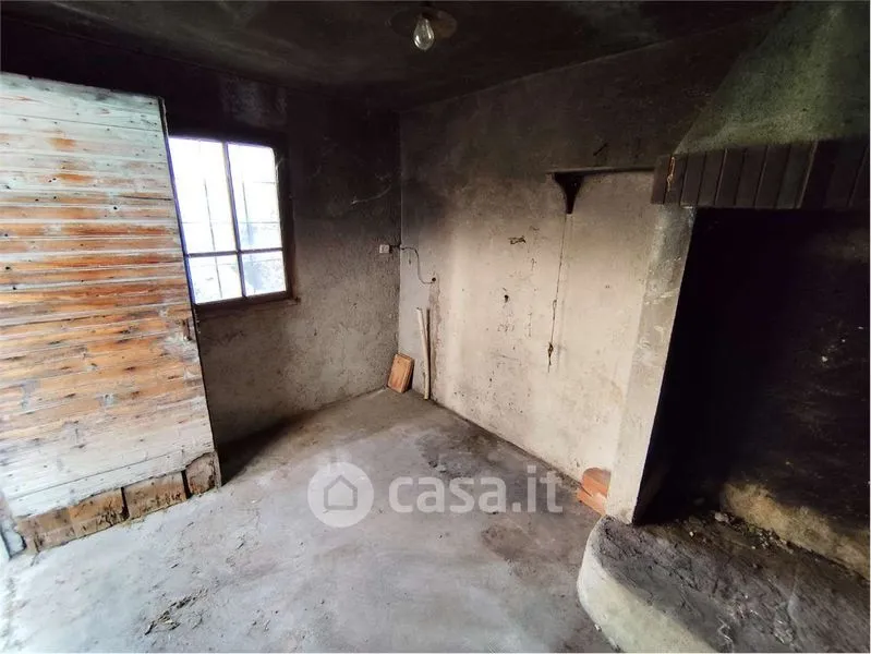 Pièces - Independent House with Garden in Chataignere