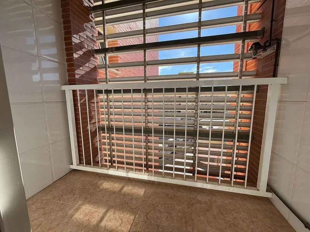 Balcony - Apartment with Balcony in Barrio de Peral