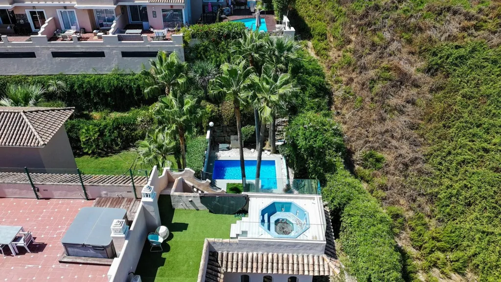 Vue aérienne - Refurbished Semi-Detached with Pool in La Duquesa