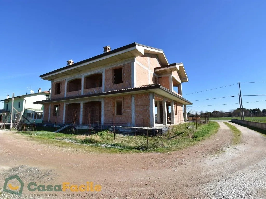 Välivaade - Bifamiliar House with Garden in Cesena