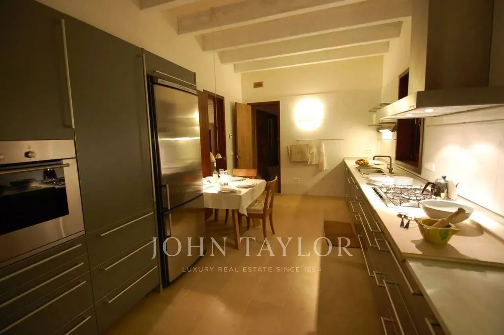 Cuisine - Luxury Villa with Sea View in Binissafuller