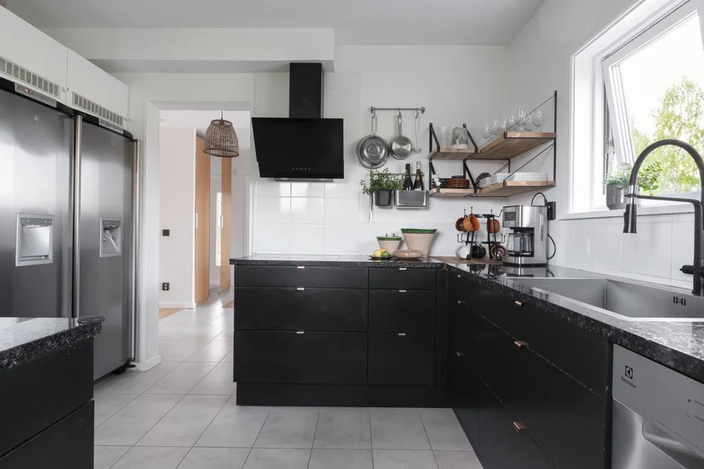 Cuisine - Planned Villa with Terrace in Avesta