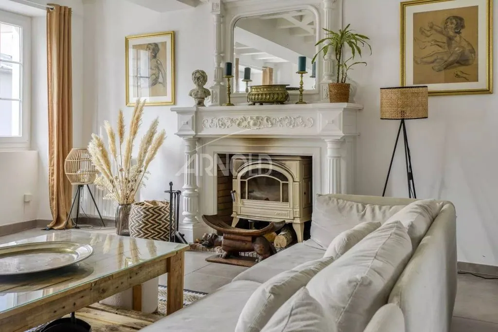 Living Room - Luxury House with Garden in Vertou