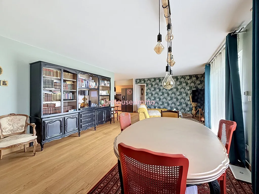 Söögituba - Fully Renovated Bungalow with Pool in Quiet Area
