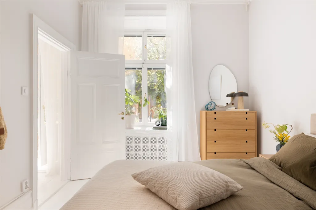 Bedrooms - Charming 2-Bedroom Flat with Garden in Vasastan