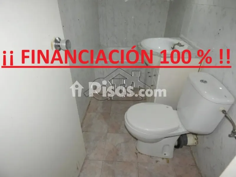 Salles de bain - Spacious Apartment with Terrace in Usera, Madrid