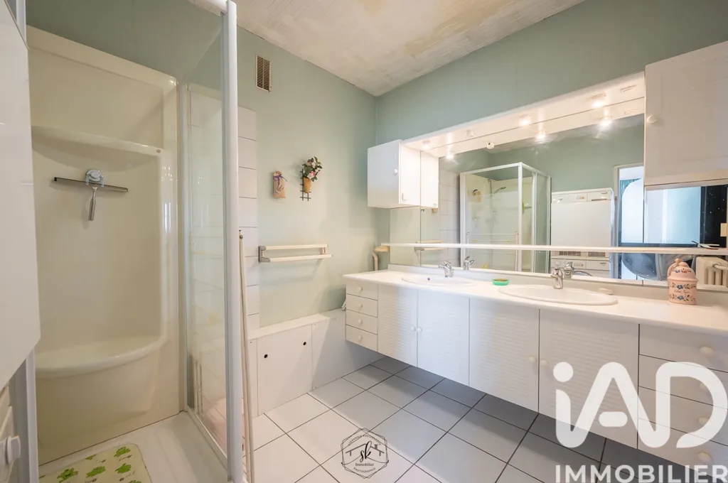 Salles de bain - Appartement avec Balcon Vue Panoramique à Metz Centre