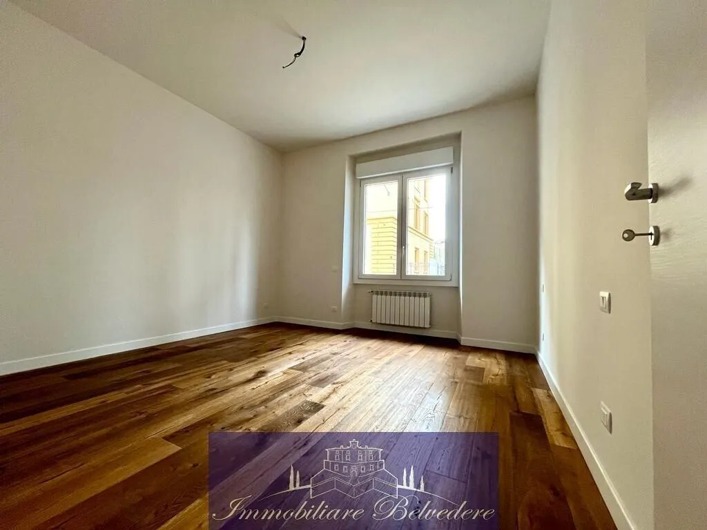 Pièces - Modernised Apartment with Private Garden in Florence