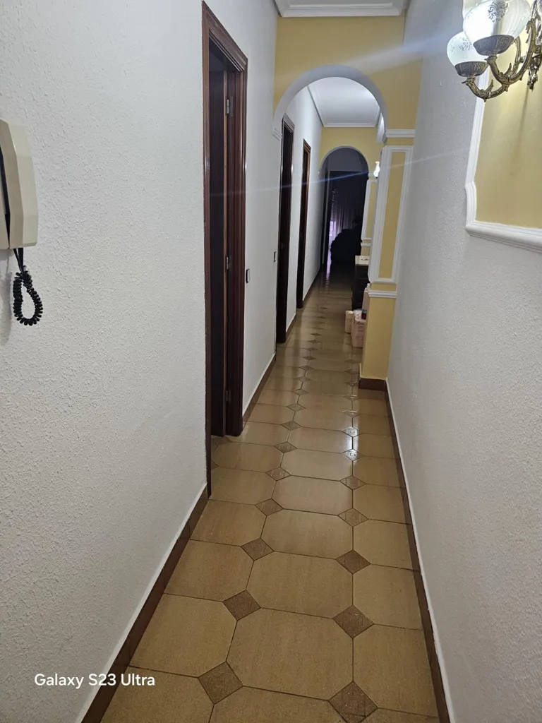 Entrée - Apartment with Balcony in Renfe Area