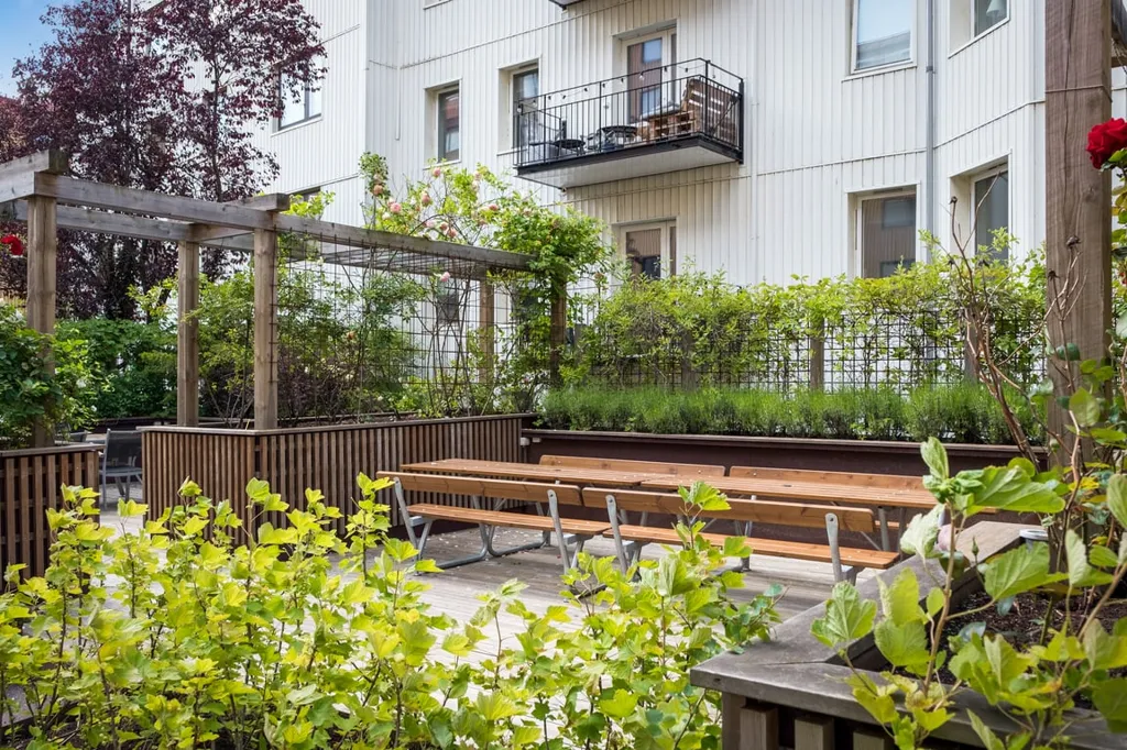 Aed - City Centre Flat with Balcony & Open Plan