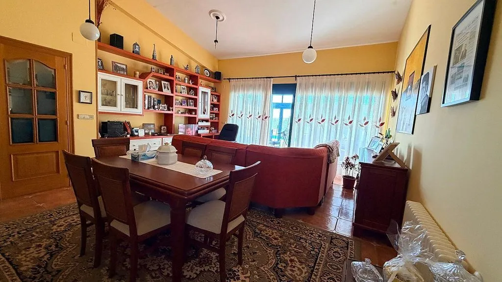Sala da pranzo - Single-Storey Chalet with Pool in Ares