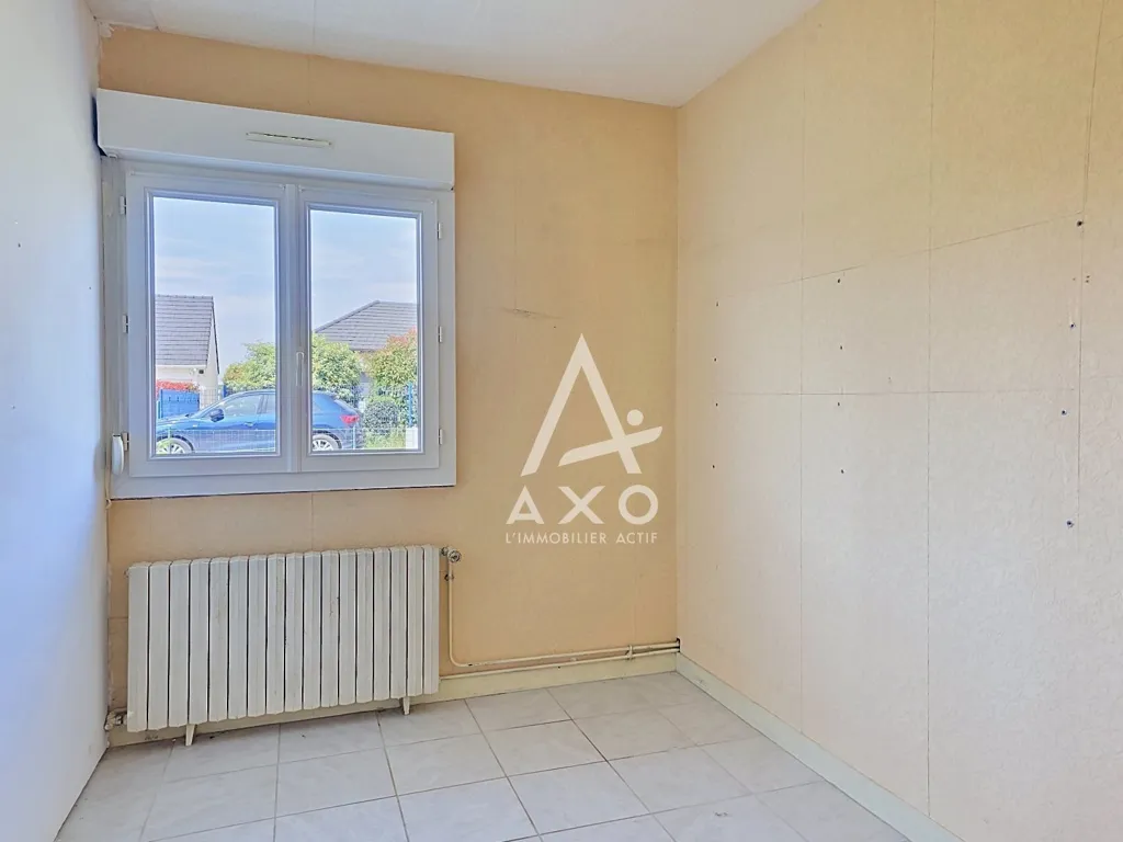 Toad - House with Office and Garden in Pannes
