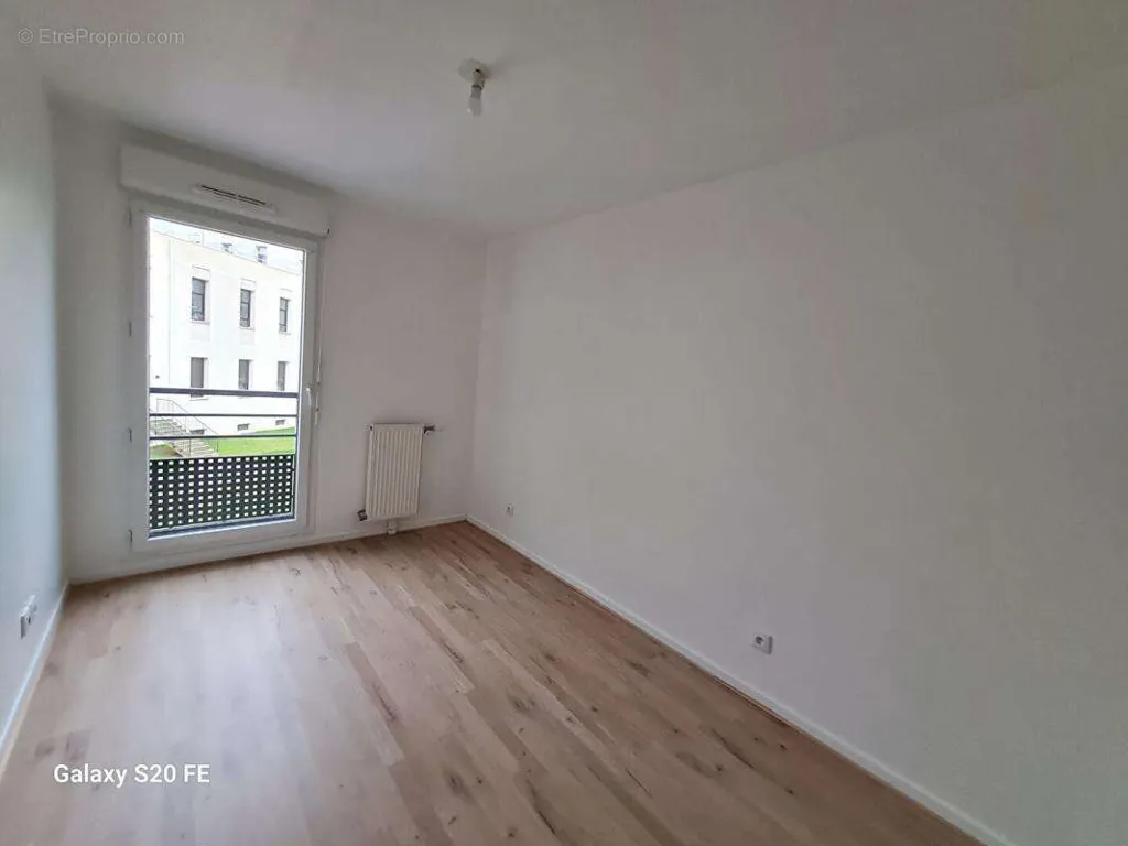 Toad - Bright Flat with Balcony in Saint-Ouen-l'Aumône