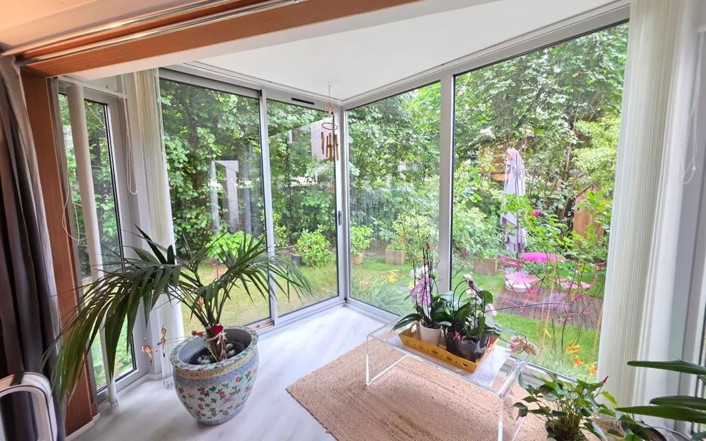 Terrazza - 3-Bed Flat with Garden in Le Chesnay