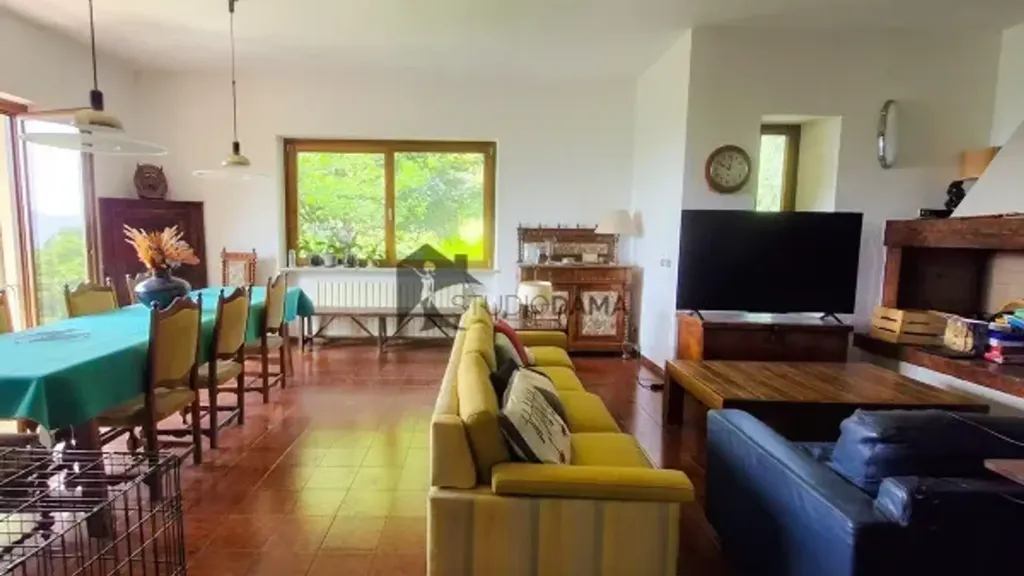 Sala da pranzo - Villa with Extensive Land in Collebeato