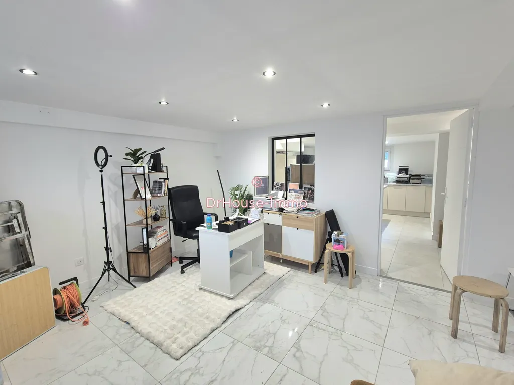 Office - Spacious House with Garden in Saint-Rémy