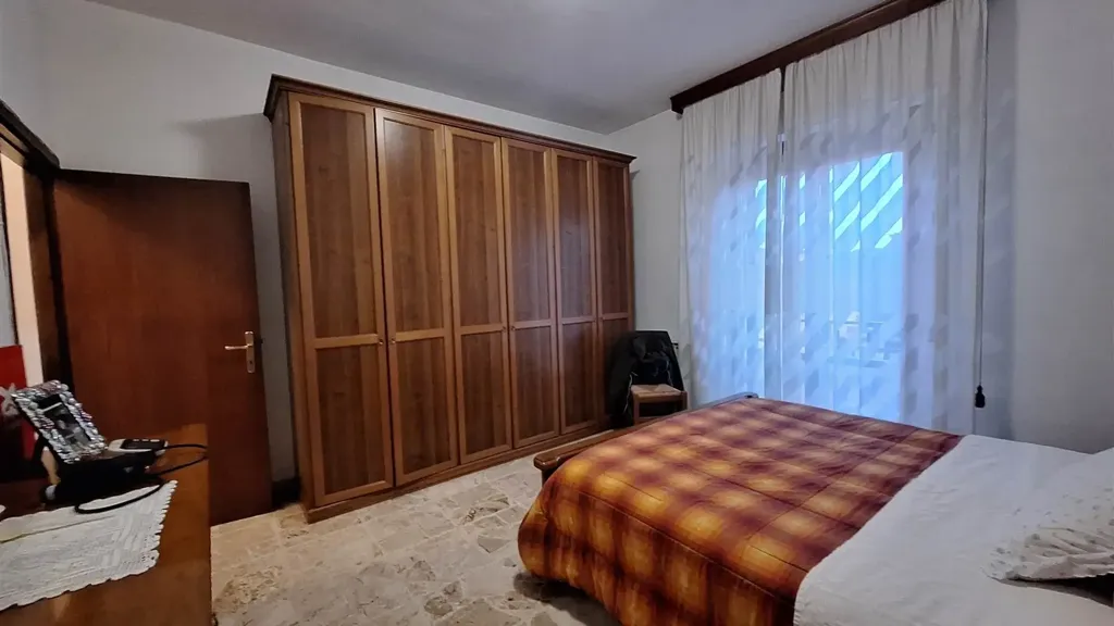 Magamistoad - Bright 1-Bedroom Apartment with Balcony in San Severino Marche