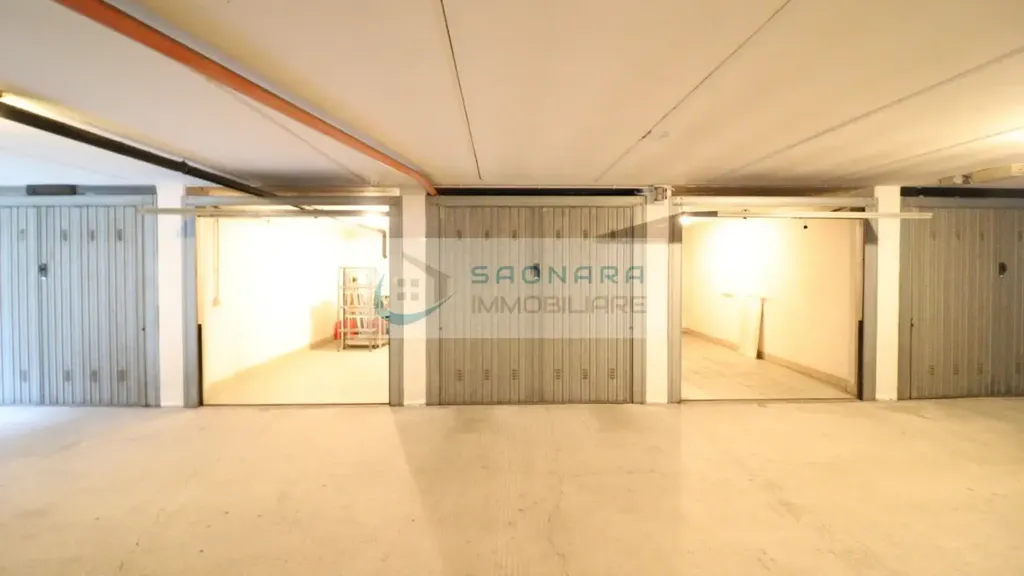 Garaaž - Apartment with Balcony in Saonara