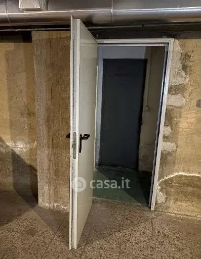 Garage - Apartment with Terraces in Arezzo