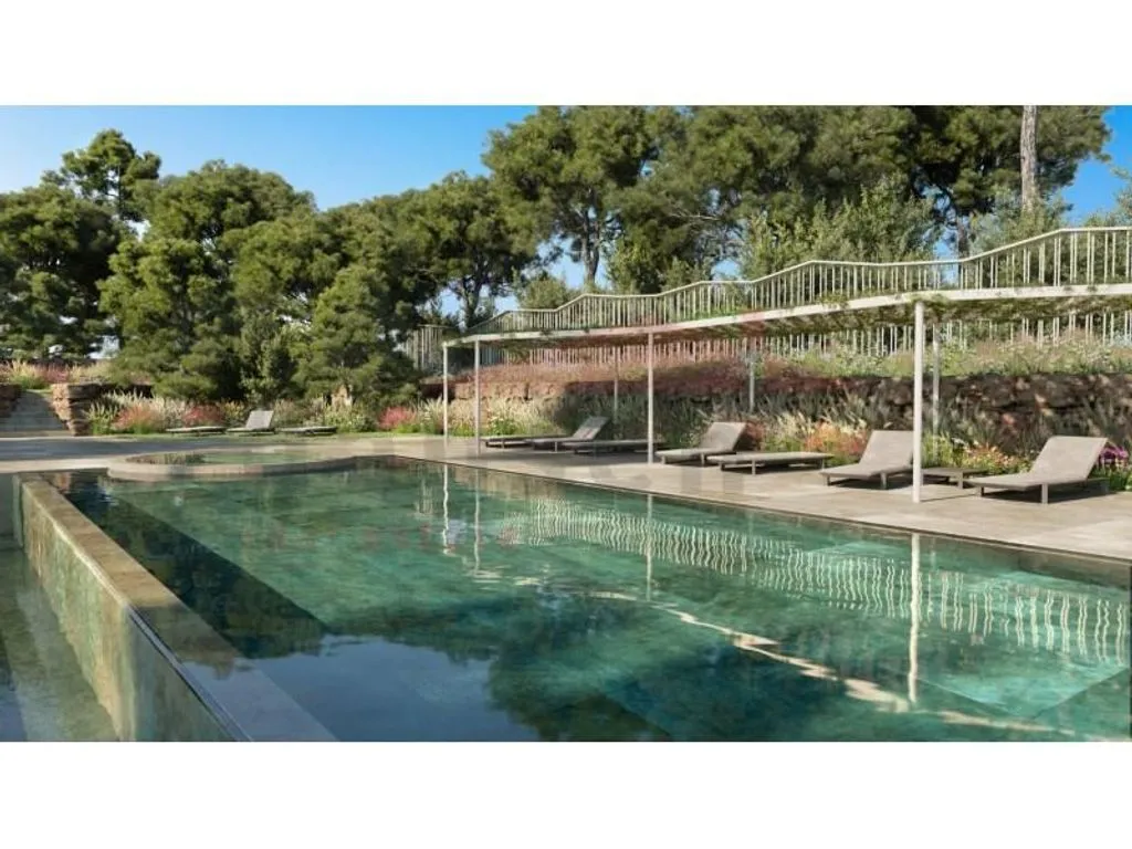 Bassein - Luxury Apartment with 16m Facade in Mijas