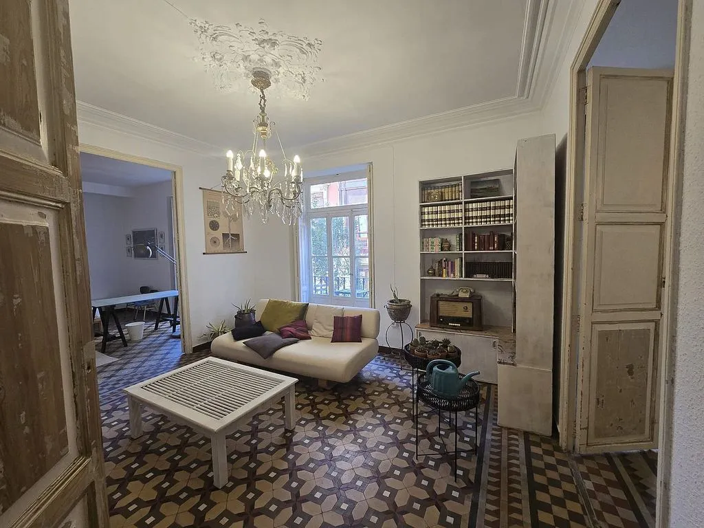 Soggiorno - Apartment with Balcony in El Pilar, Valencia