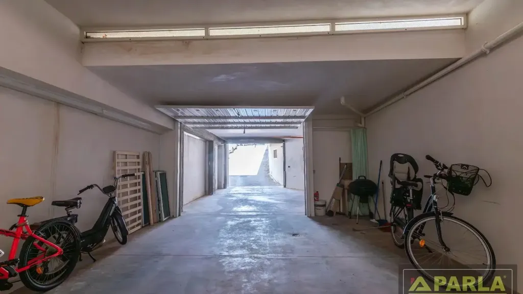 Garage - Villa with Beach Access in Marina di Ragusa