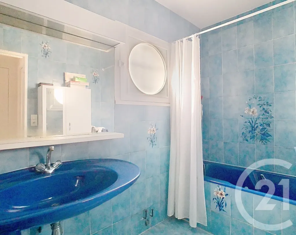 Vannitoad - Charming House with Garden in Thiais