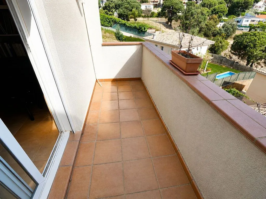 Balcon - Chalet with Terrace in Mas Mora, Sant Daniel