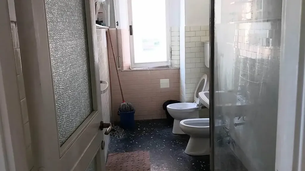 Vannitoad - Bright Apartment with Balcony near Ancona Station