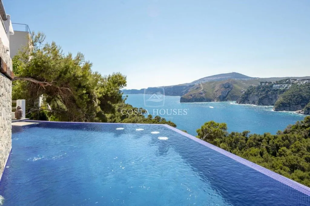 Piscine - Luxury Villa with Sea View in Javea