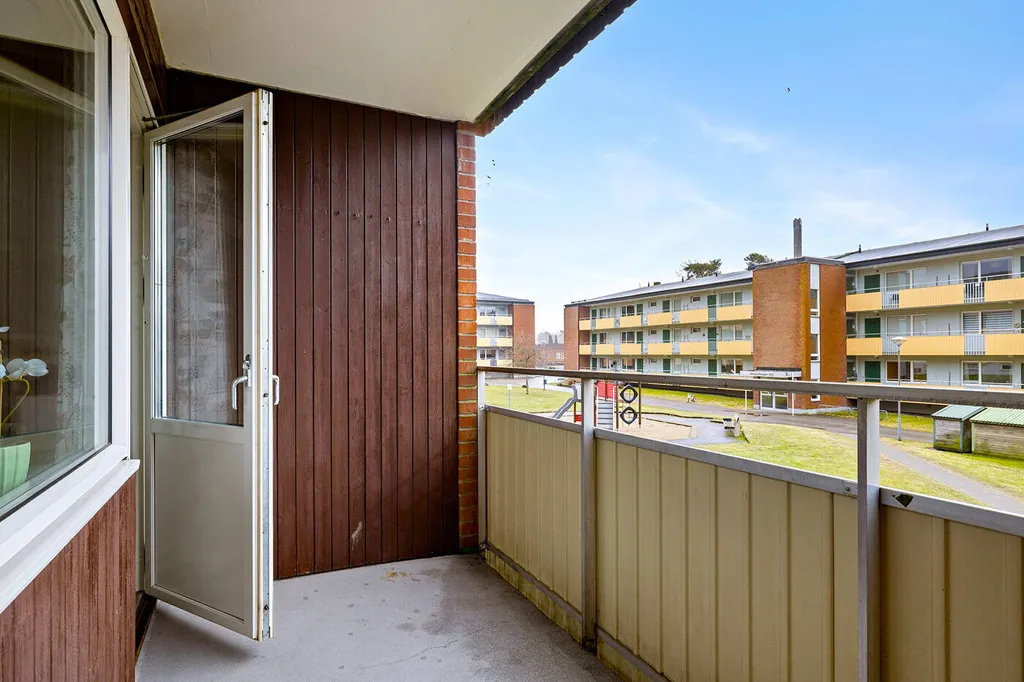 Balcon - Renovated Apartment with Balcony in Trollhättan
