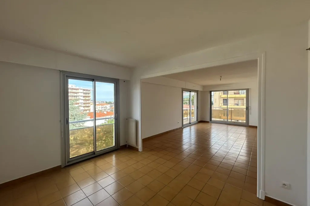 Soggiorno - Bright Apartment with Balconies in Perpignan