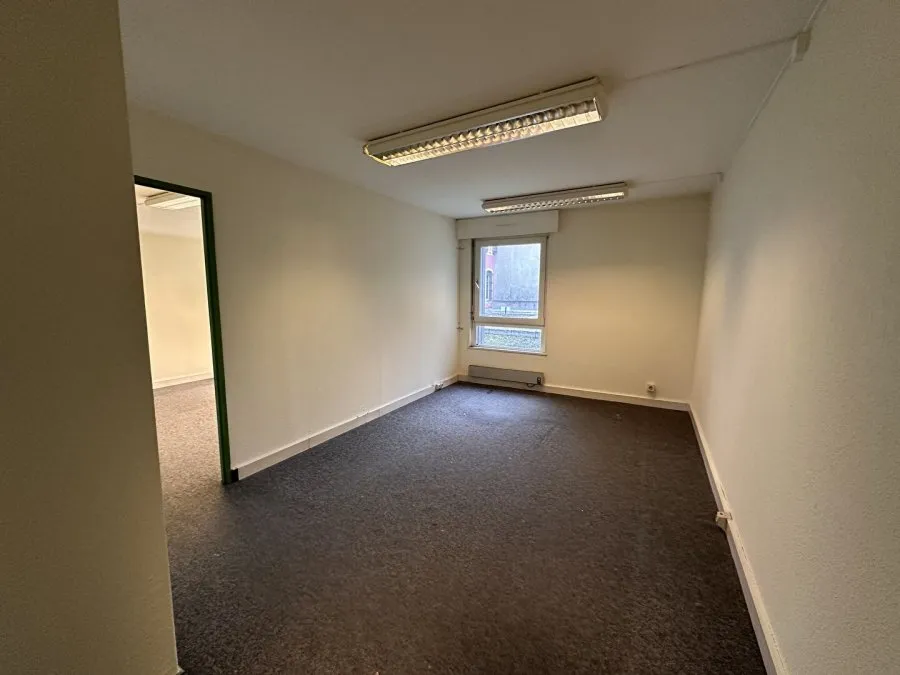 Bureau - Bureaux de 10 pièces avec Ascenseur au Centre de Metz