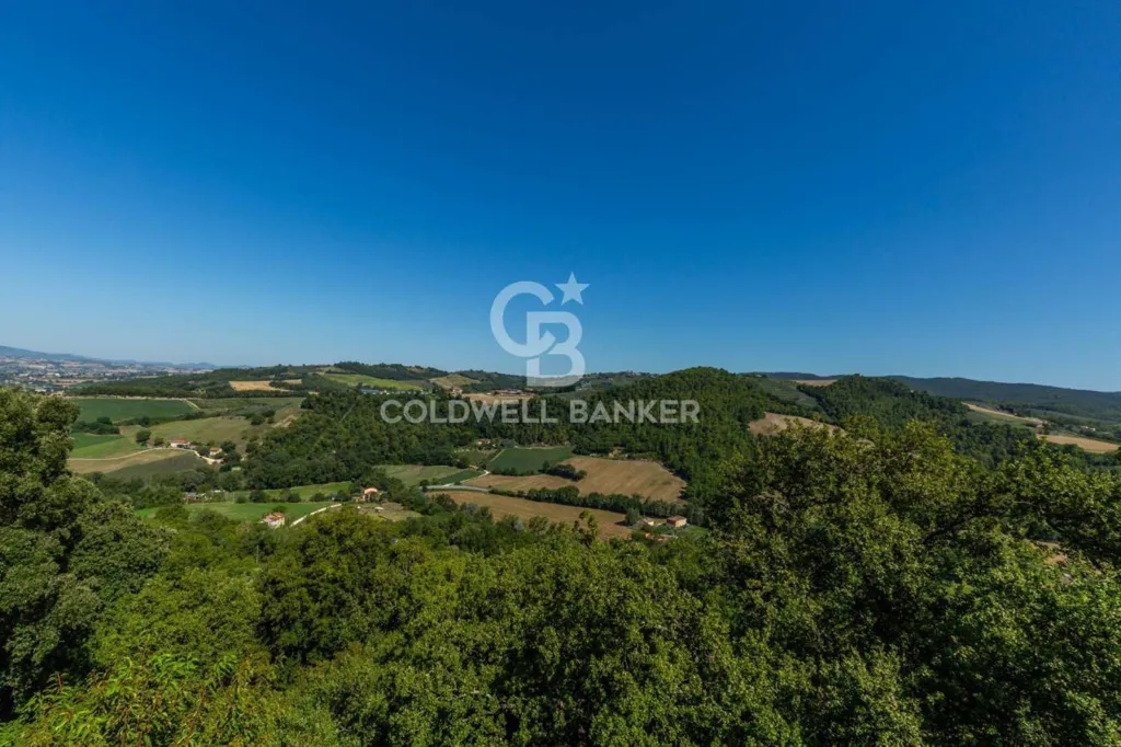 Aed - Rustic Terraced House with Panoramic Terrace in Collazzone
