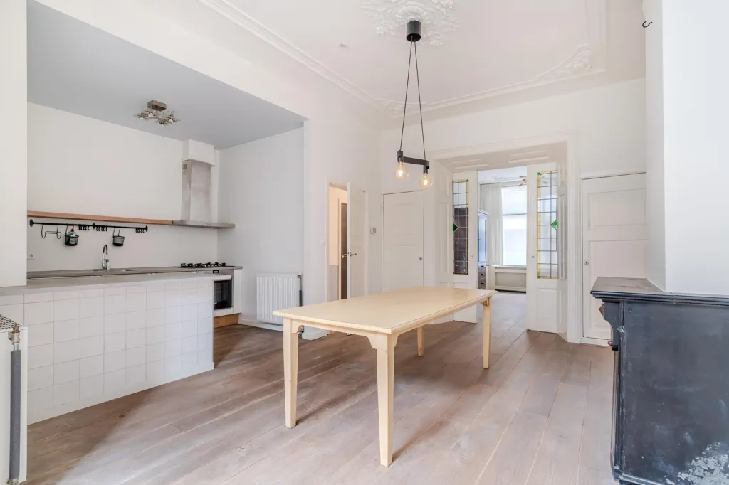 4-toaline korter asukohas Den Haag