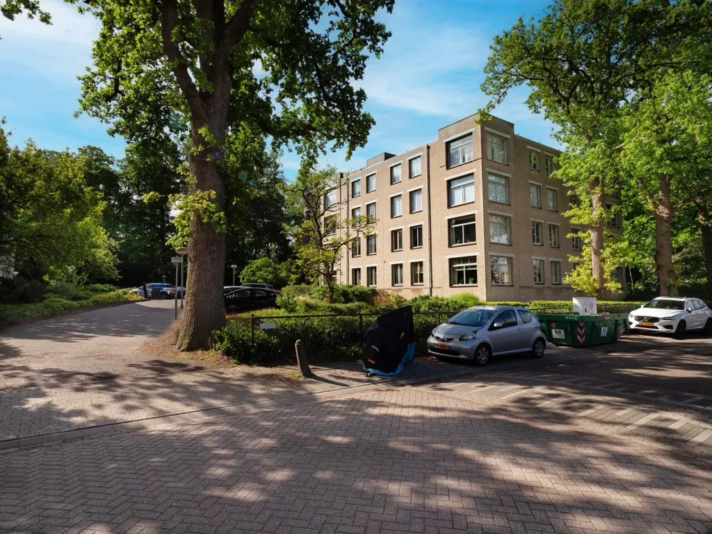 Esterno - Corner Flat with Garden in Quiet Area