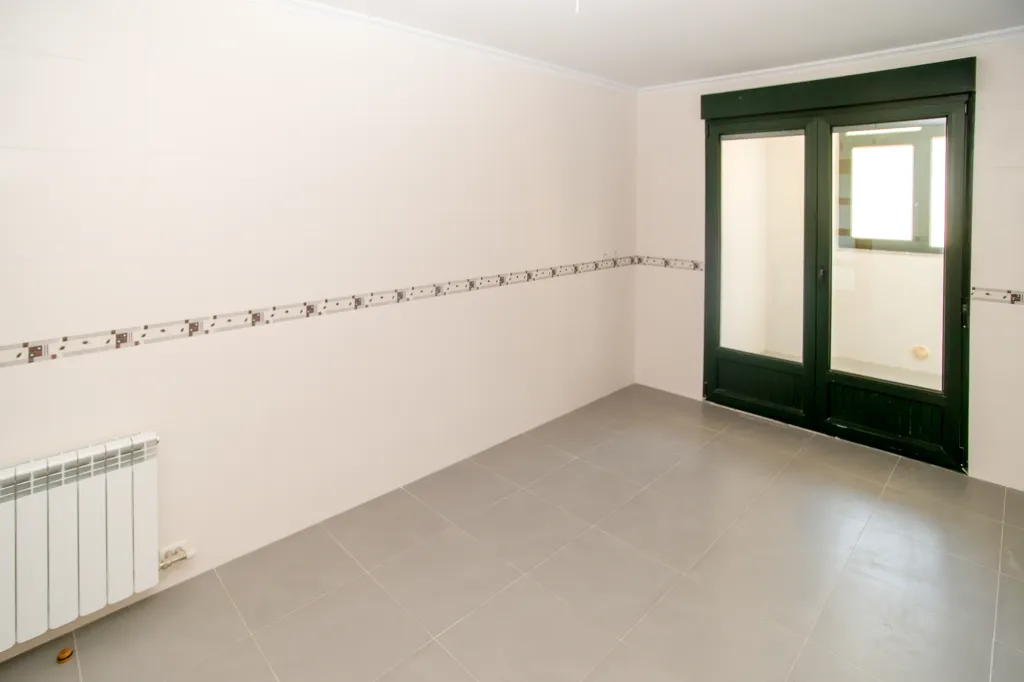 Pièces - New Build Flat with Garage in Sarria, Lugo