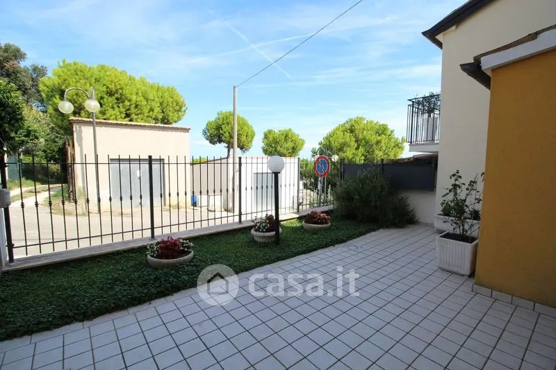 Terrasse - Bilocal in Central, Quiet Area in Loreto