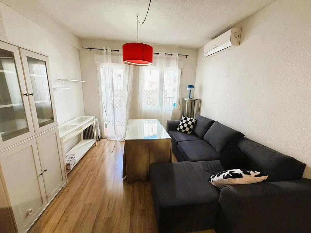Elutuba - City Centre Apartment with Balcony in Sagrario
