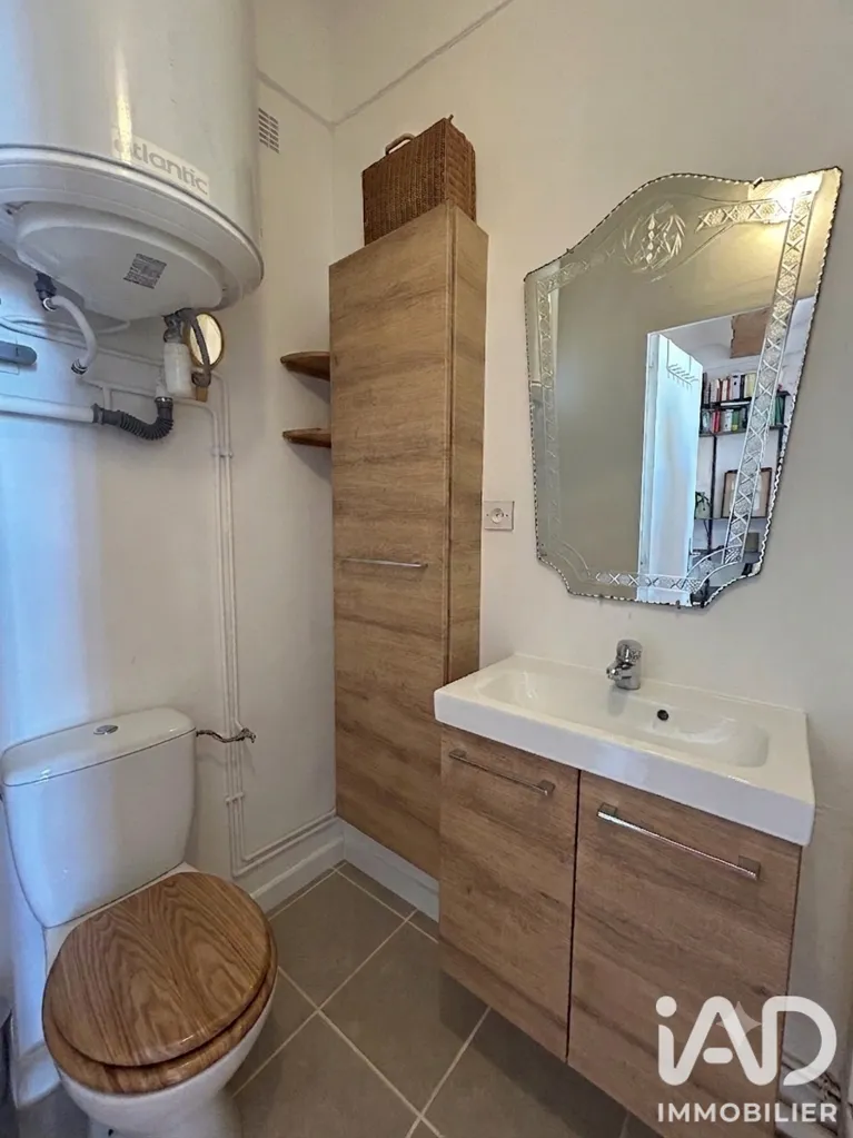 Salles de bain - Appartement 1 Pièce avec Vue Mer au Cœur Médiéval d'Hyères