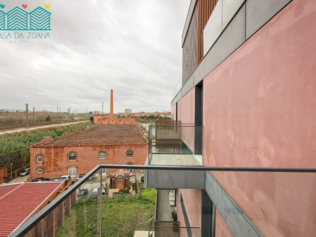Balcon - Luxury 3-Bedroom Apartment in Aveiro