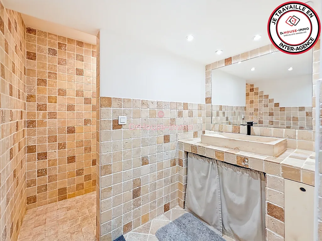 Salles de bain - Maison de Caractère avec Jardin au Muy